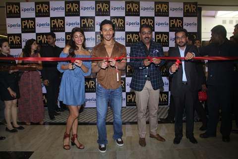 Tiger Shroff and Jacqueline Fernandes Promotes 'A Flying Jatt' at new PVR in Dombivli