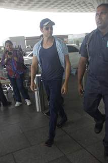 Hrithik Roshan spotted at airport!