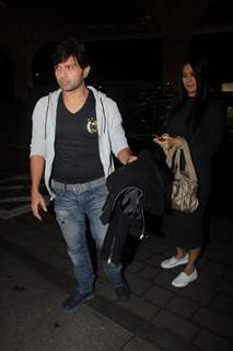 Himesh Reshammiya spotted at airport!