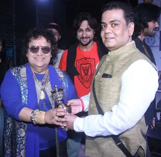 Bappi Lahiri at Umformung poster and book launch event at Bora Bora