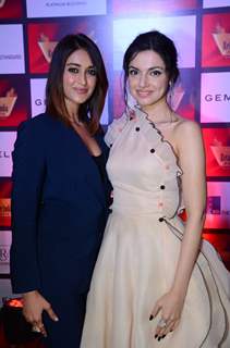 Divya Khosla and Ileana D'Cruz at 12th Retail Jeweller India Awards 2016