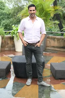 Akshay Kumar Promotes 'Rustom'