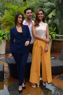 Akshay Kumar, Esha Gupta and Ileana D'Cruz Promotes 'Rustom'