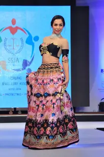 Malaika Arora Khan at The Ssja Silver Nite Fashion Show