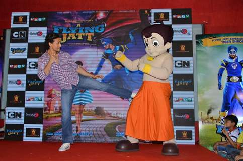 Tiger Shroff Promotes 'A Flying Jatt' at Smaash