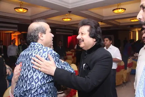 Pankaj Udhas at Suresh Wadkar's Birthday Bash!