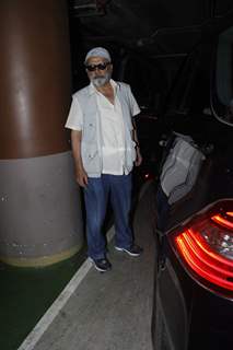 Pankaj Kapoor snapped at airport!