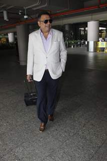 Boman Irani snapped at airport!