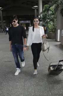 Himesh Reshammiya snapped at airport!