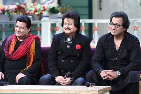 Singers Anup Jalota, Pankaj Udas, Talat Aziz on the sets of 'The Kapil Sharma Show'