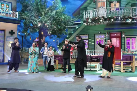 Singers Anup Jalota, Pankaj Udas, Talat Aziz on the sets of 'The Kapil Sharma Show'