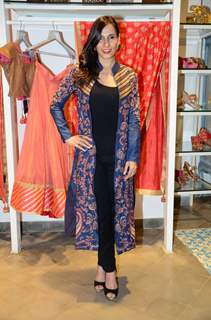 Ramona Arena at Kashish Infiore store for Shruti Sancheti preview