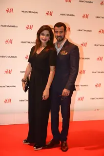 Ronit Roy with his wife Neelam Singh at Launch of Hennes and Mauritz store in Mumbai
