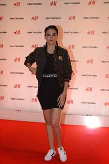 Mandana Karimi at Launch of Hennes and Mauritz store in Mumbai