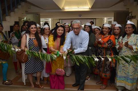 Bhagyashree Patwardhan at Inauguration of the Juhu Organic Farmer's Market at Jamnabai Narsee School