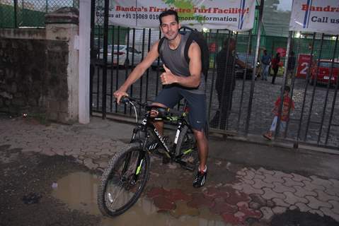 Dino Morea snapped at soccer match