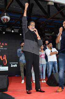 Amitabh Bachchan at Promotion of movie 'Pink' at Umang Fest in NM College