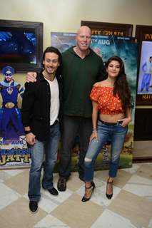 Jacqueline Fernandes, Tiger Shroff and Nathan Jones at Press meet of 'A Flying Jatt' in Delhi