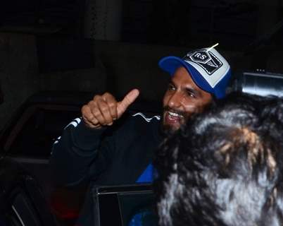 Ranveer Singh Snapped outside Sanjay Leela Bhansali's house!