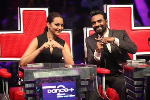 Sonakshi Sinha and Remo Dsouza at Promotion of 'Akira' on sets of Dance Plus