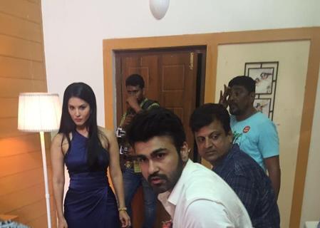 Sunny Leone and Aarya Babbar on the sets of Tera Intezaar