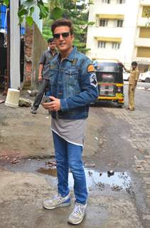 Jimmy Shergill snapped outside Miss Malini's Office