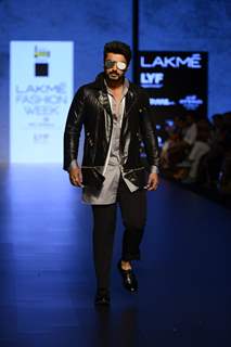 Arjun Kapoor at Lakme Fashion Week Winter Festive 2016- Day 1