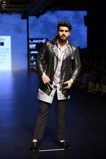 Arjun Kapoor at Lakme Fashion Week Winter Festive 2016- Day 1