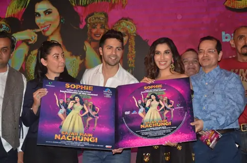 Manyata Dutt, Varun Dhawan at Launch of Sophie Choudry's Song 'Sajan Main Nachungi'