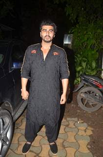 Arjun Kapoor Joins Succes Bash of 'Rustom'