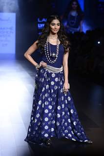 Day 5 - 'The elegant' Pooja Hegde walks the ramp at Lakme Fashion Show 2016