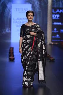 Day 5 - The elegant beauty Dia Mirza walks the ramp at Lakme Fashion Show 2016