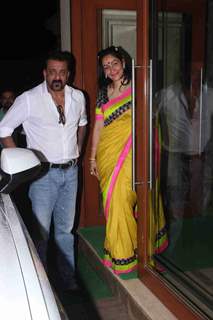 Sanjay Dutt - Manyata Snapped!