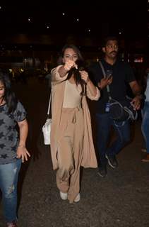 Sonakshi Sinha snapped at Airport