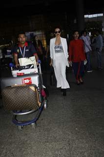 Airport Scenes: Malaika Arora Khan!