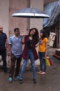 Shraddha Kapoor Snapped on the sets of Rock On 2!