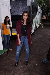 Shraddha Kapoor Snapped on the sets of Rock On 2!