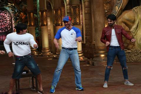 Sohail Khan and Karan Wahi at Promotion of 'Freaky Ali' at Comedy Nights Bachao