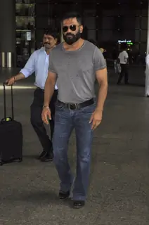 Airport Snaps: Suniel Shetty!