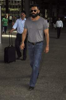 Airport Snaps: Suniel Shetty!