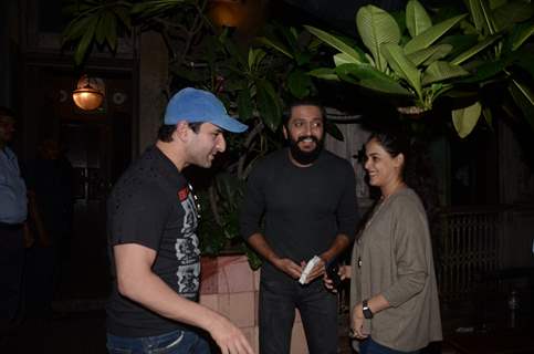 Saif Ali Khan, Riteish Deshmukh and Genelia D'Souza snapped post dinner