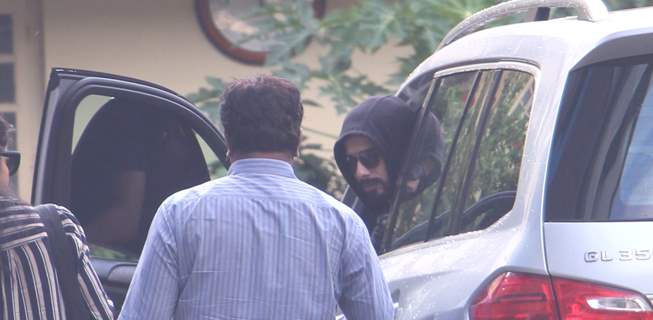 Shahid Kapoor, the new Papa of Bollywood snapped post leaving Gym!