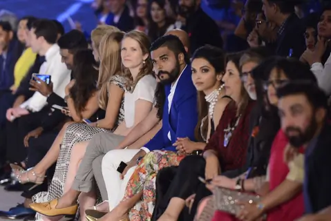 Deepika Padukone, Farah Khan and Amitabh Bachchan at Launch of new Clothing line 'YouWeCan'