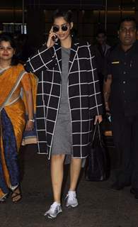 Airport Diaries:Sonam Kapoor!