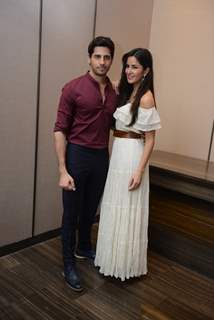 Sidharth Malhotra and Katrina Kaif at Promotion of 'Baar Baar Dekho' in Delhi