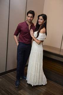 Sidharth Malhotra and Katrina Kaif at Promotion of 'Baar Baar Dekho' in Delhi