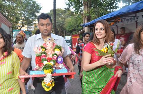 Ganesh Visarjan 2016: Suzanne Khan