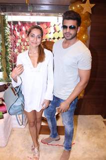 Karan Kundra and Anusha Dandekar at Launch of store IBJA Gold