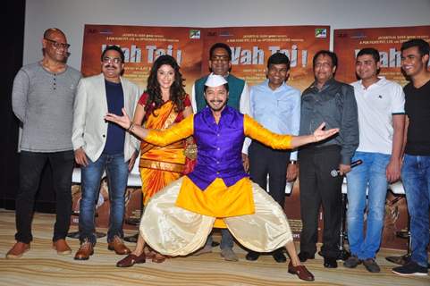 Manjari Fadnis, Shreyas Talpade and Hemant Pandey at Trailer launch of Film 'Wah Taj'