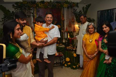 Suresh Oberoi and Family Bid Farewell to 'Ganpati Bappa'